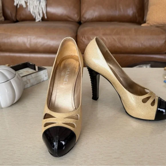 CHANEL Gold Sparkle Cut Out Black Cap Toe Patent Leather Heels - Picture 5 of 6